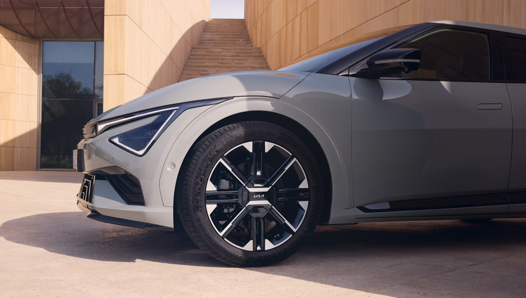 kia-ev6-pe-my24-delp-design-exterior-21alloy-cardroom