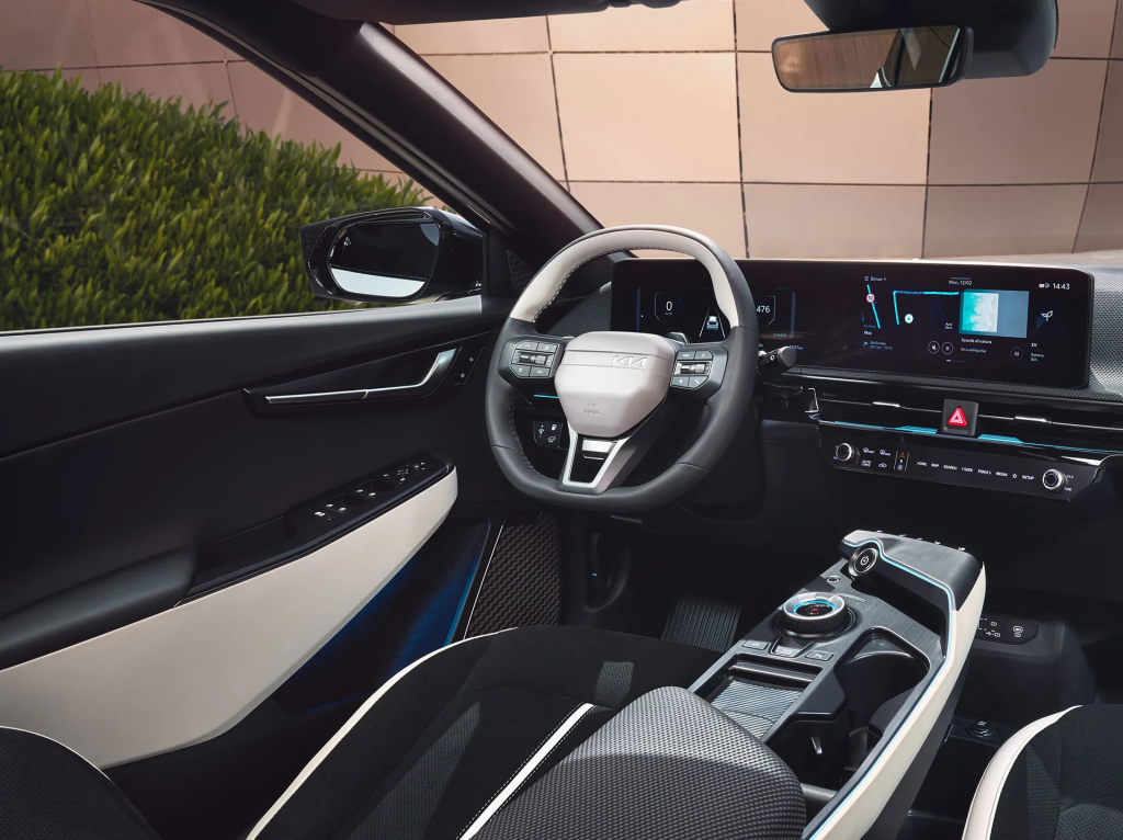 kia-ev6-pe-my24-delp-sustainability-keyvisual-w-cardroom